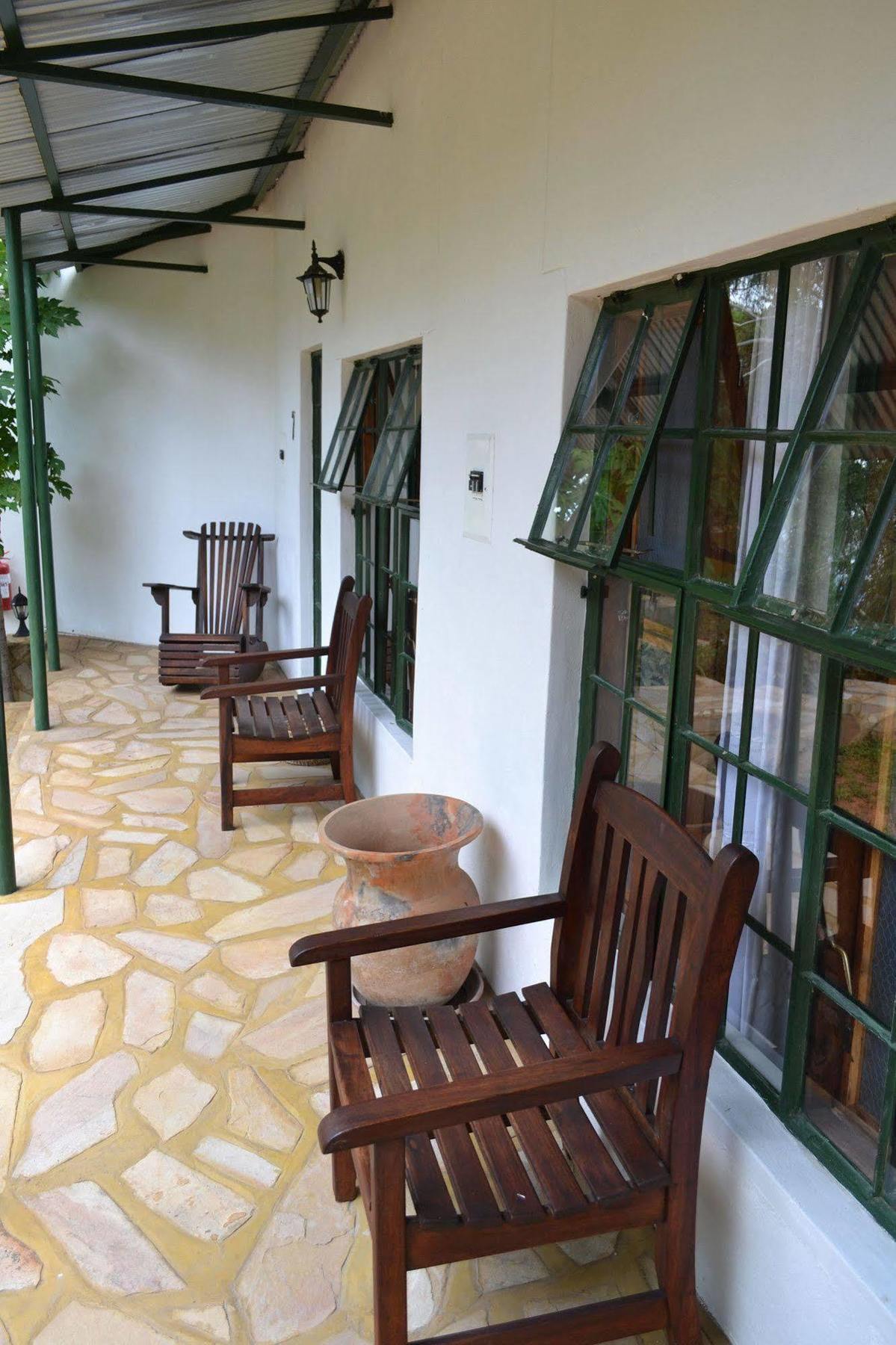 Tambuti Lodge Rundu Exterior foto